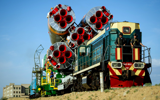 Spyuz rollout at Baikonur on May 13, 2012.